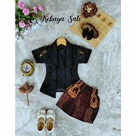 Kebaya Anak Hitam